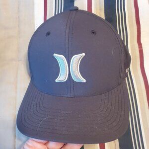 Men's Hurley Fitted Hat Large/XL barely worn